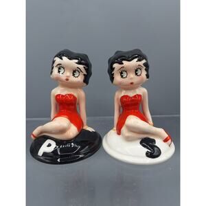 Vintage Betty Boop Salt and Pepper Shakers by King Features 2000